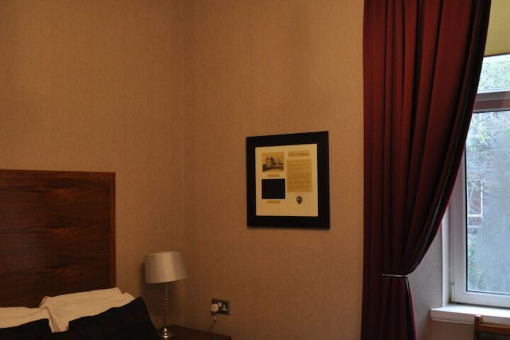 Room 48 of 91