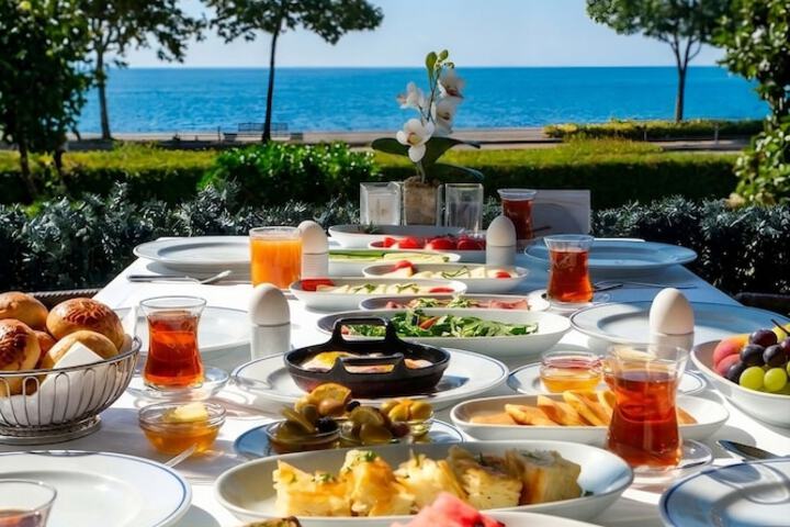 Breakfast/Coffee Service 44 of 65