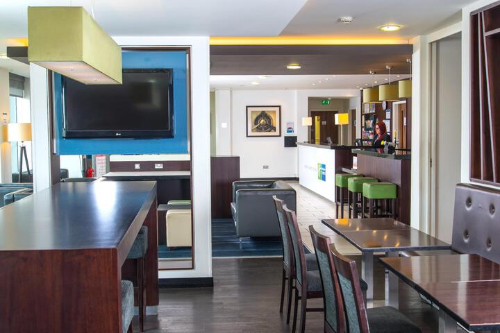 Dining Photos