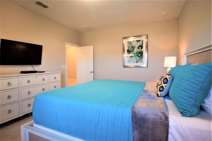 Room 15 of 64