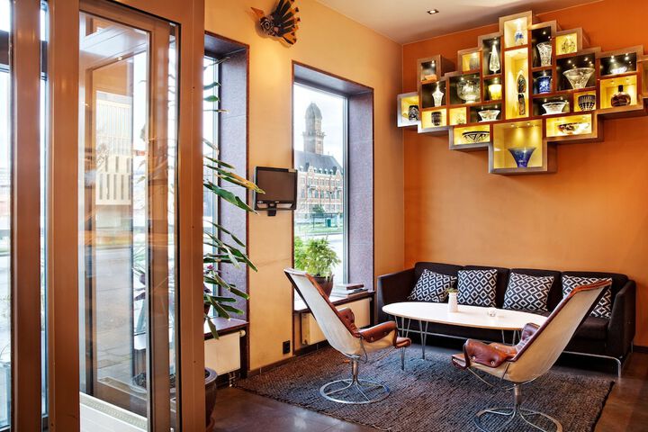 Lobby Entry