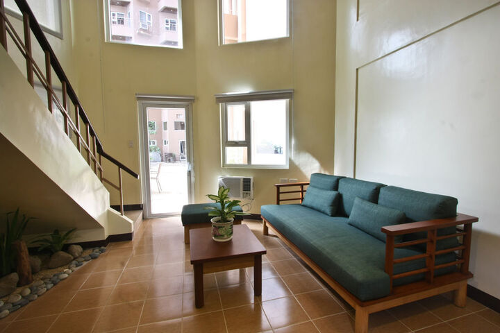 Room 25 of 169