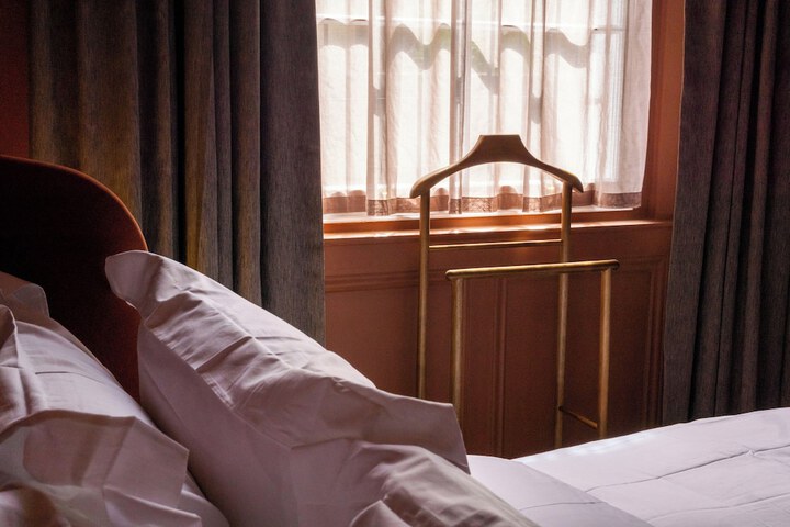 Room 102 of 344