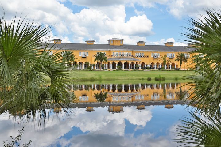 Exterior of Tampa Palms Country Club