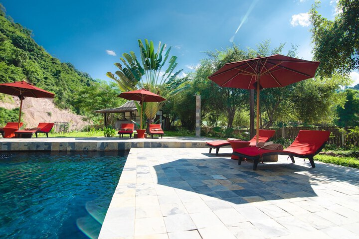 Pool 52 of 154