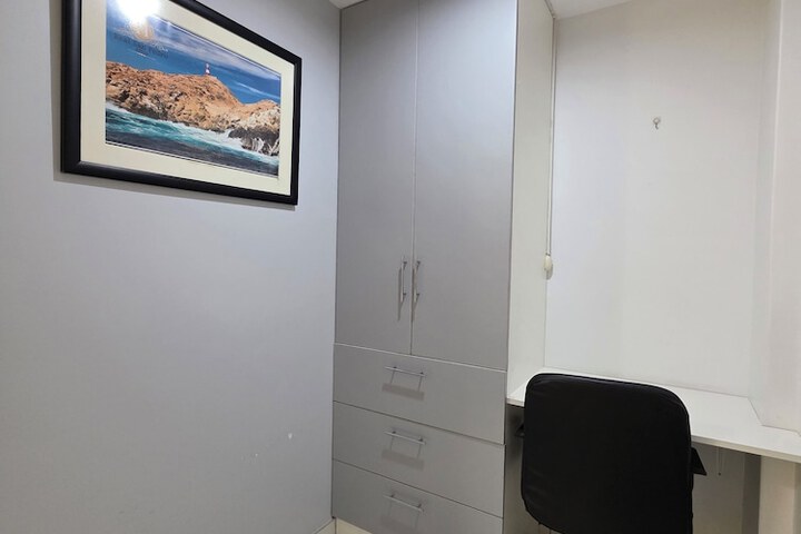 Room 28 of 84