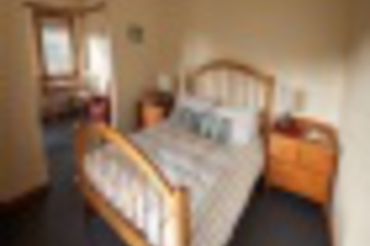 Room 27 of 156