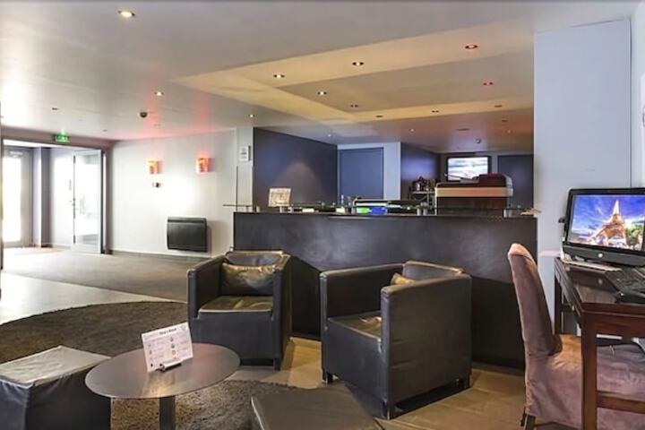 Lobby Entry