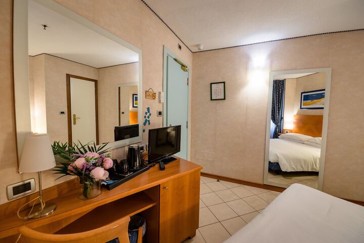 Room 35 of 116