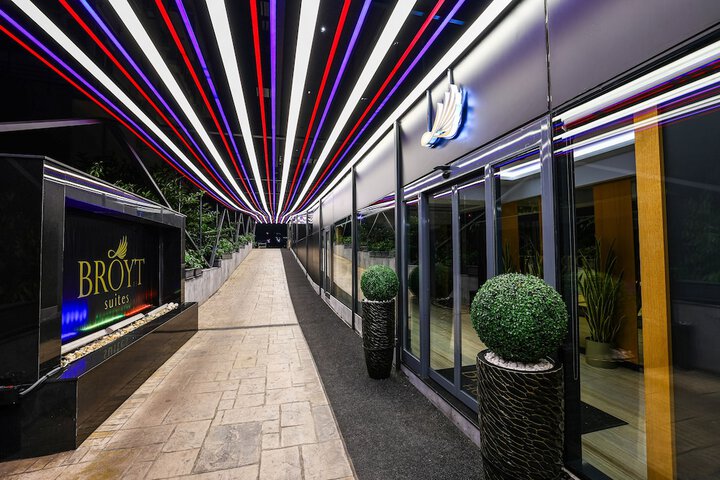 Hotel 80 of 80