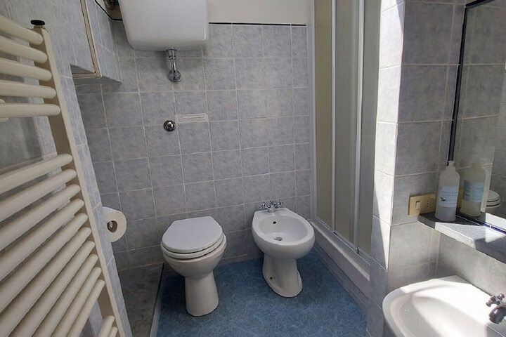 Room 15 of 39