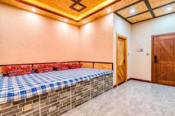 Room 4 of 54