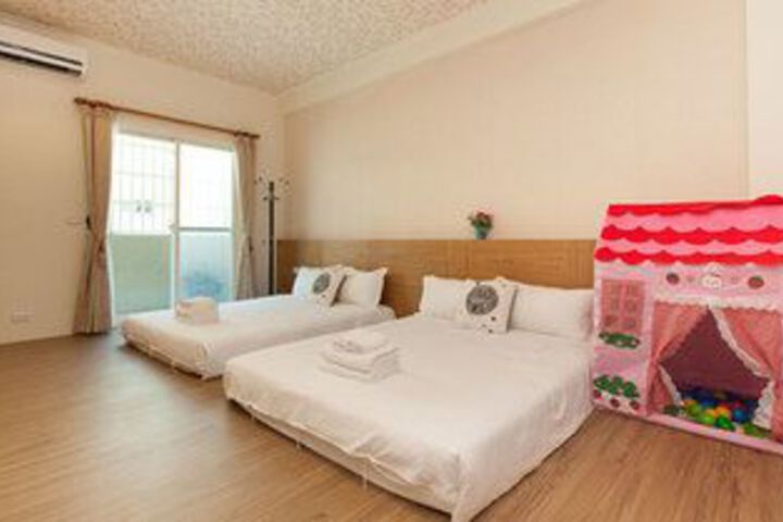Room 17 of 29