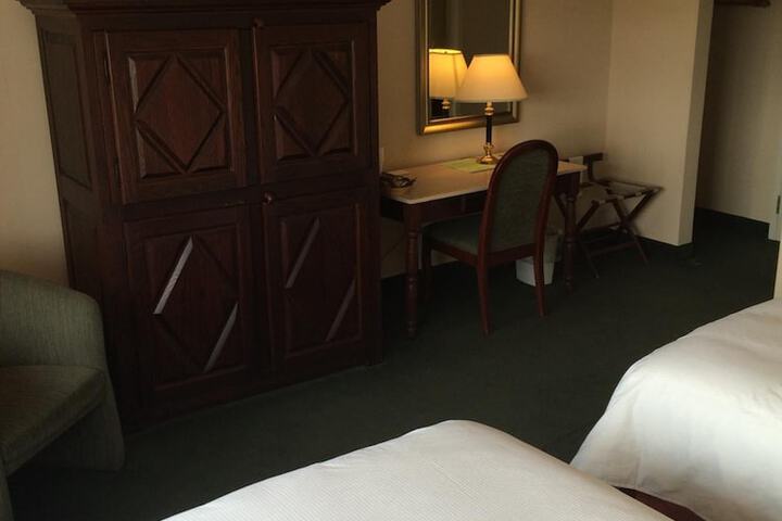 Room 9 of 24