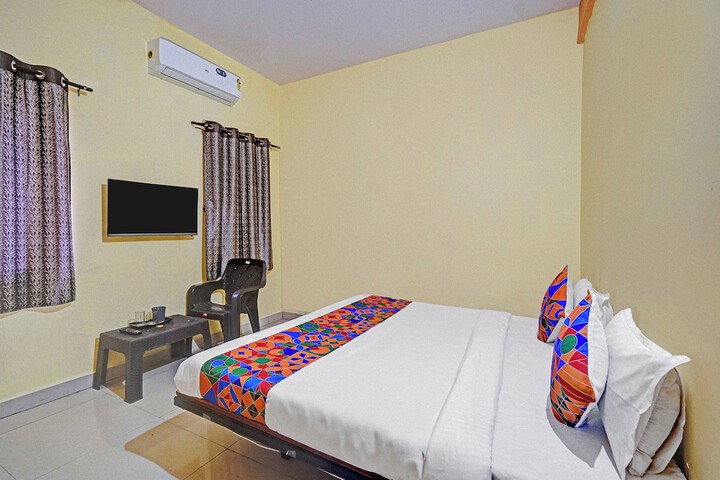 Room 14 of 24