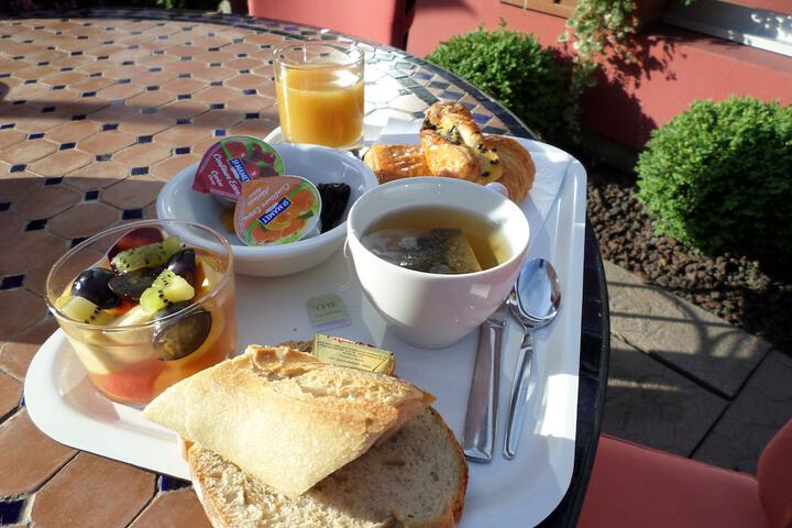 Breakfast/Coffee Service 17 of 64