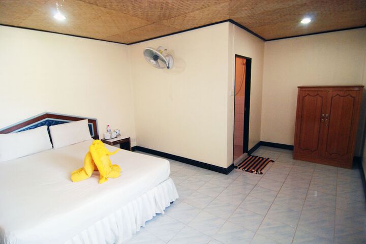 Room 16 of 78