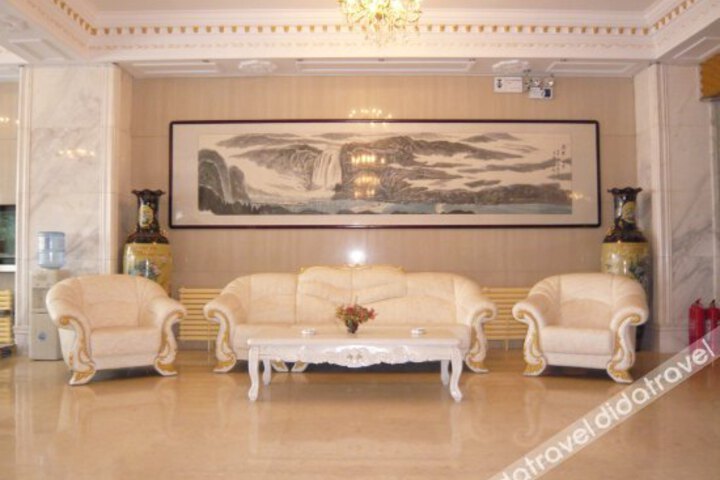 Forwards Long Hotel