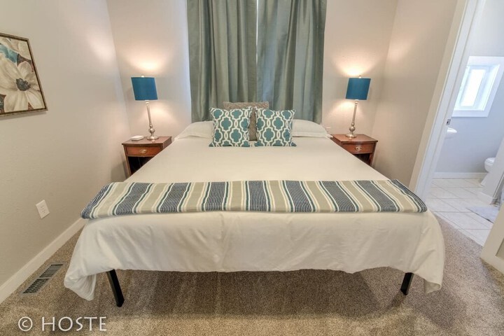 Room 4 of 35
