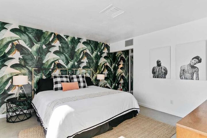 Room 2 of 21