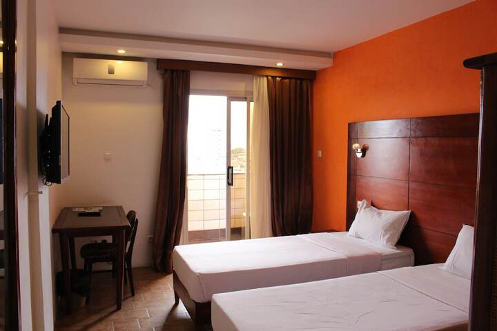 Room 5 of 43