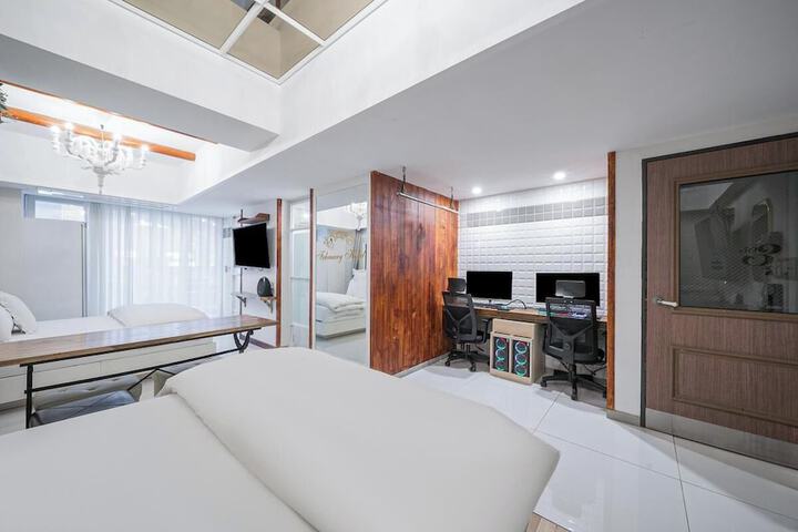 Room 74 of 89