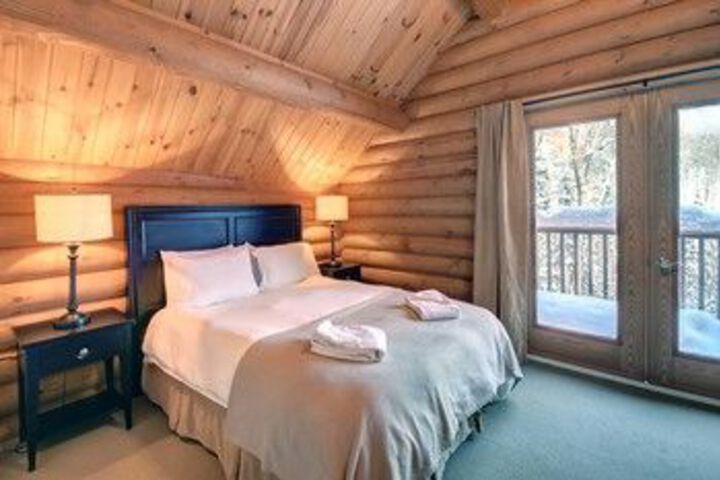 Room 10 of 27