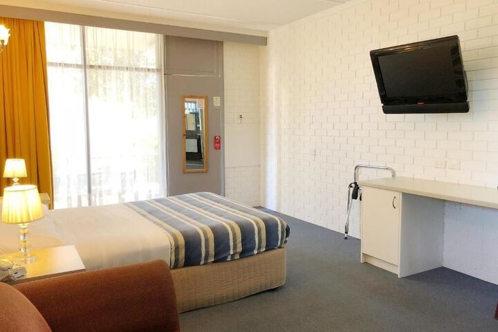 Room 14 of 79
