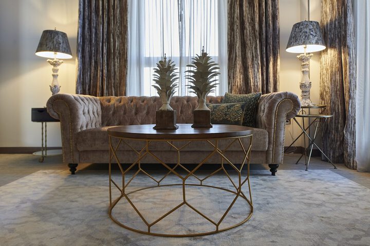Lounge 118 of 122