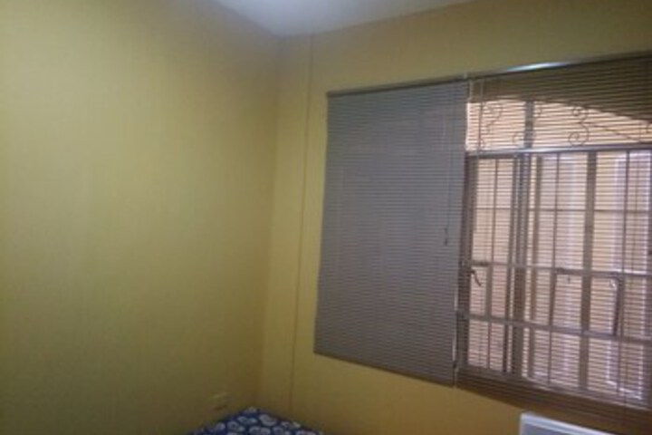 Room 5 of 7