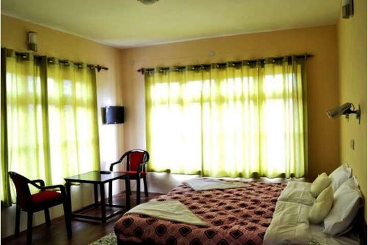 Room 5 of 39