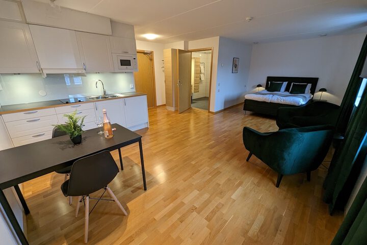 Room 7 of 34