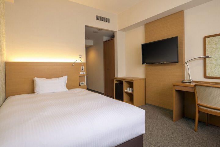 Room 14 of 68