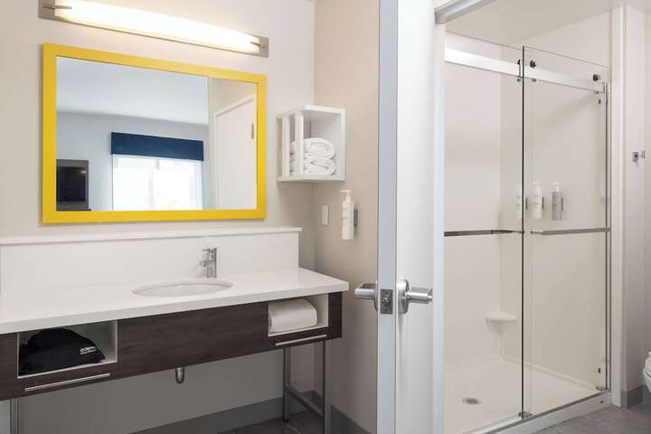 Bathroom shower