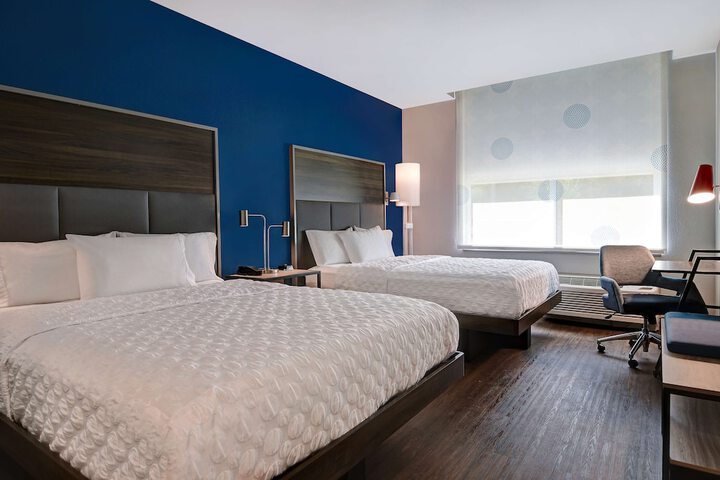 2 Queen Beds (7 of 7)