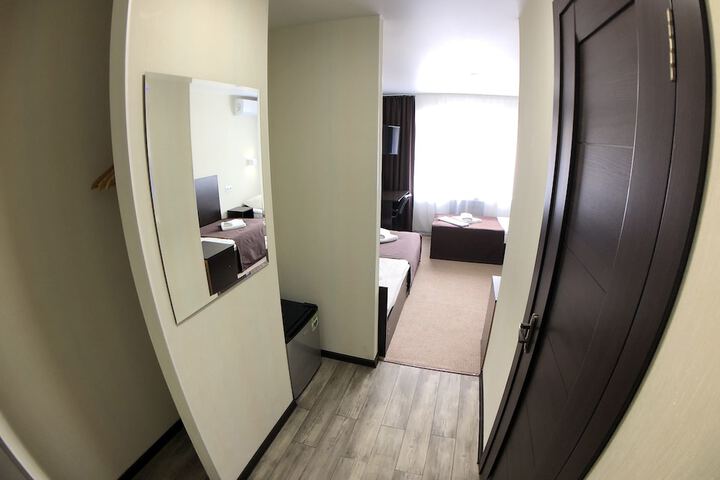 Room 27 of 56