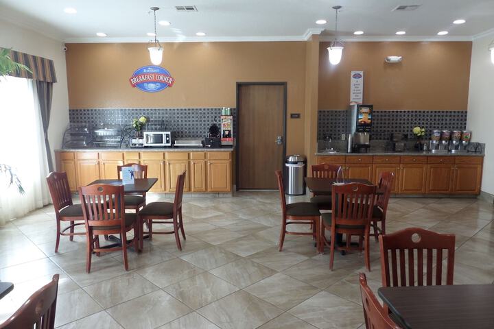 Breakfast/Coffee Service 34 of 43