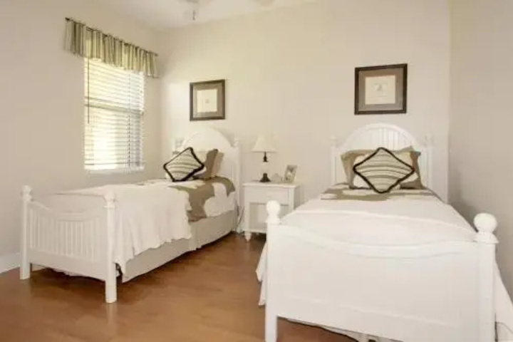 Room 3 of 11