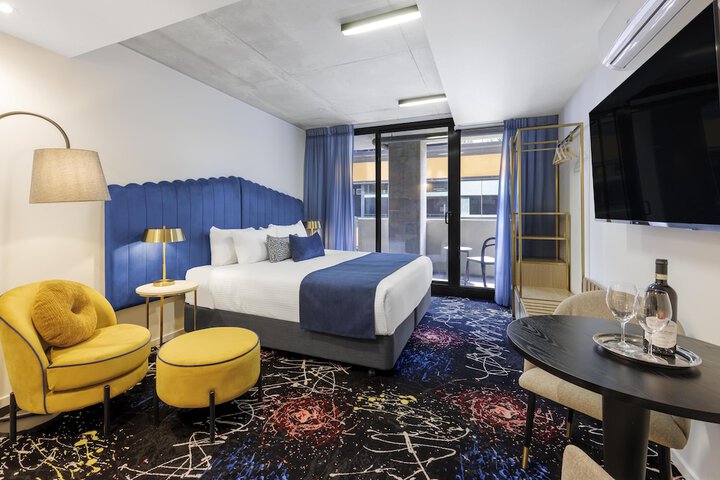 Room 82 of 112
