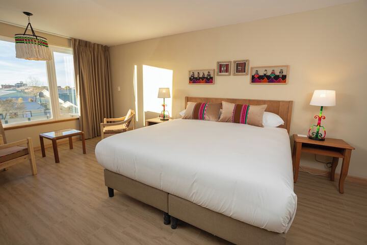Room 3 of 28