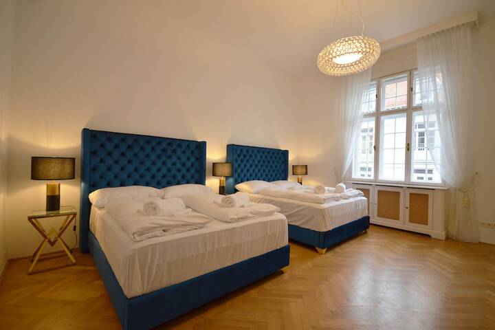 Room 2 of 49