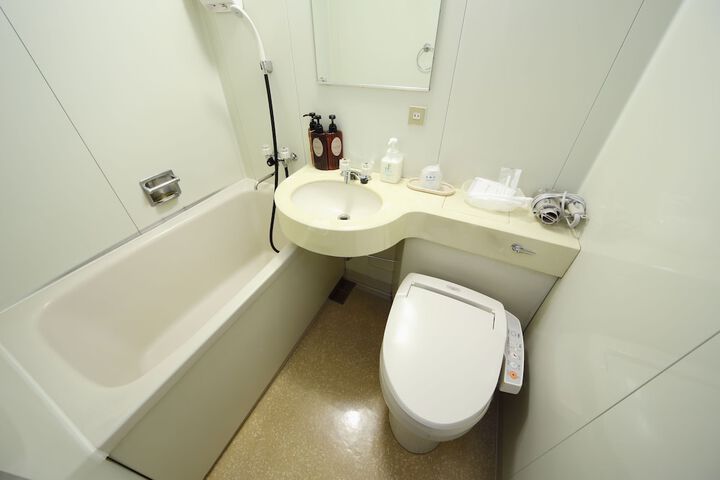 Clean Restrooms