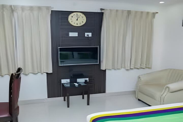Room 7 of 17