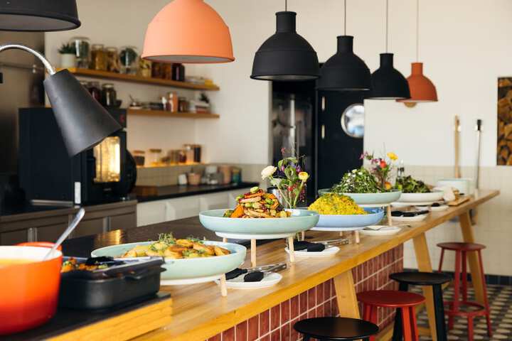 Dining 44 of 72