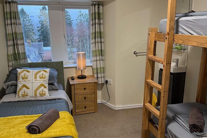 Room 10 of 89