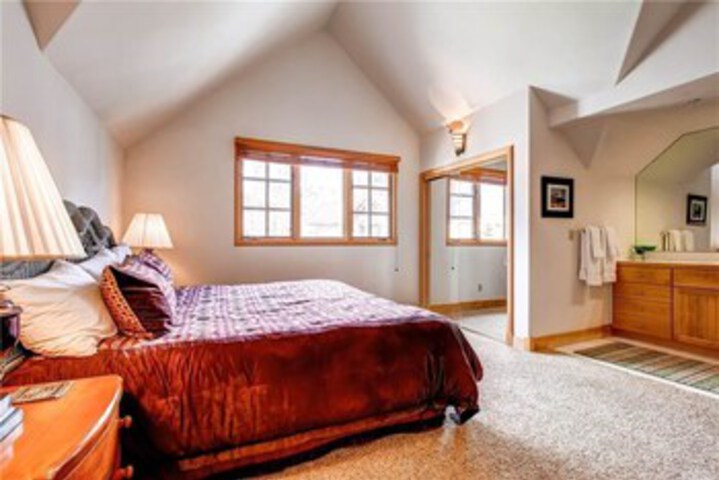 Room 19 of 29