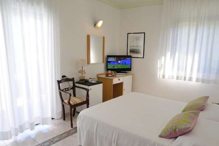 Room 14 of 56