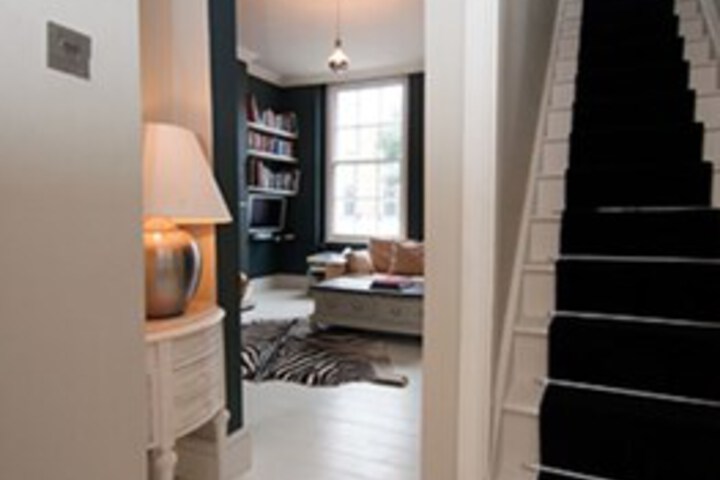 Room 4 of 15