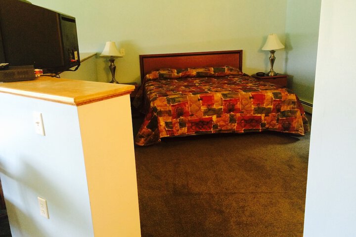 Room 10 of 26