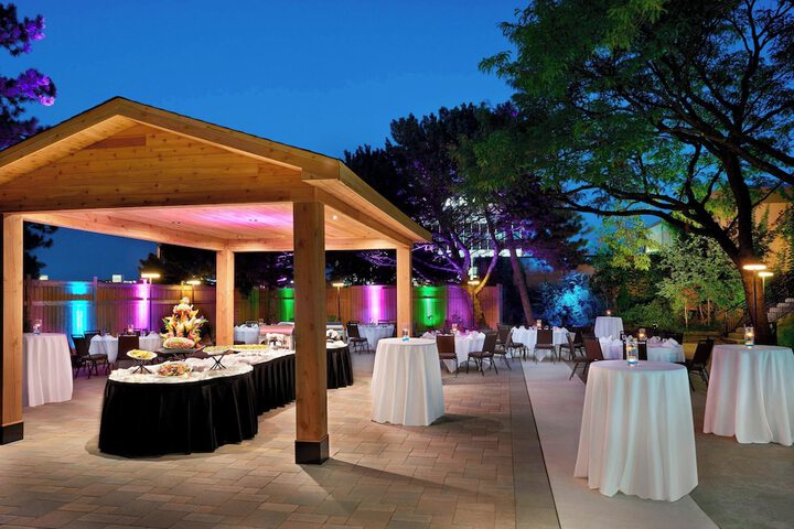 Wedding/Banquet 30 of 34